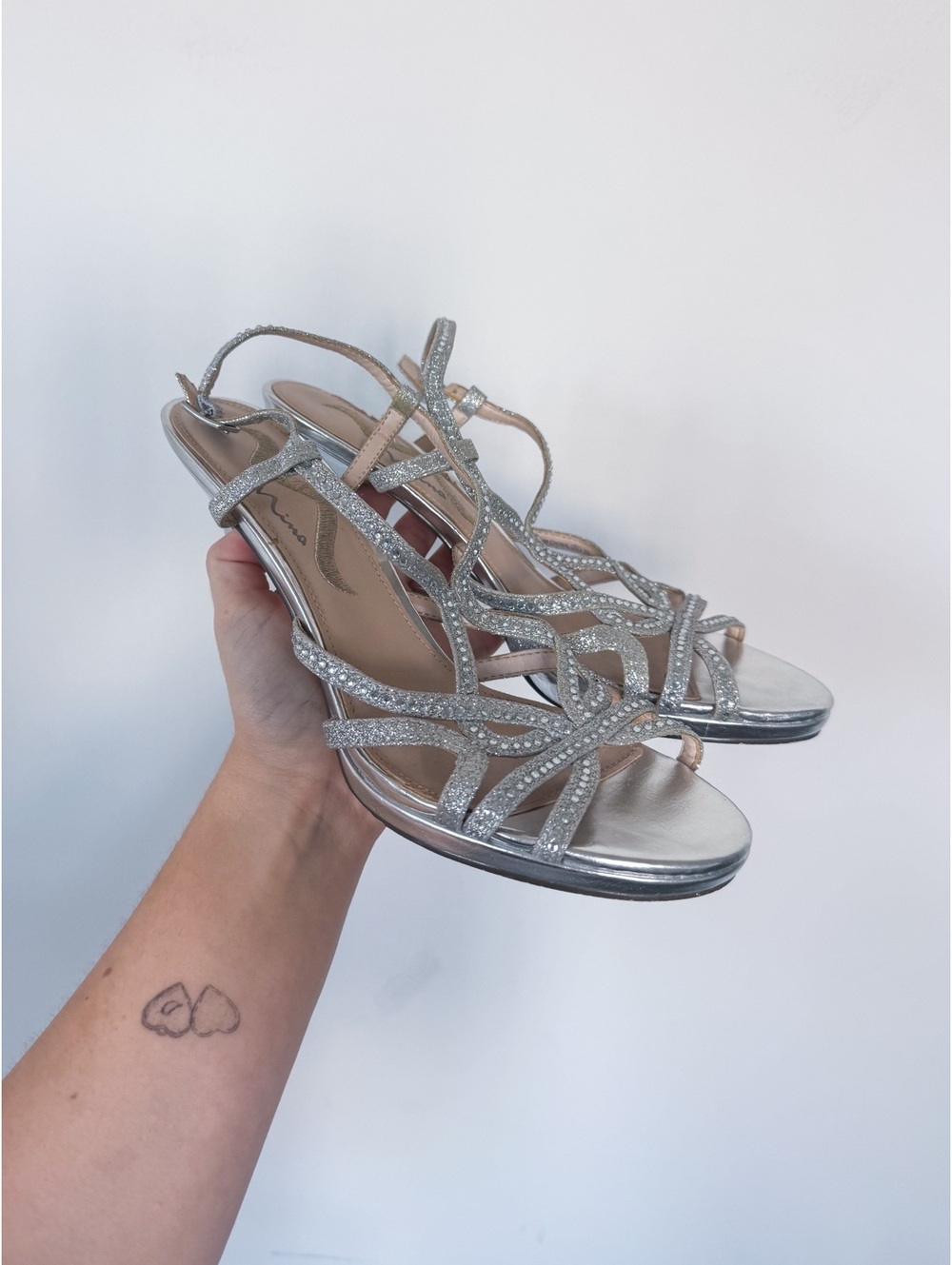 Nina Bling Embellished Silver Heels Formal 7.5 Prom Cocktail Wedding Feminine